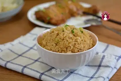 Soy chicken-legged rice