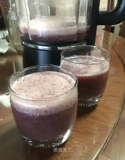 Fresh grape juice