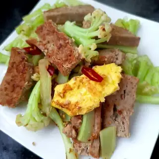 I'll make some omelet for lunch