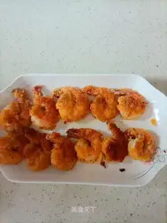 Pinetail shrimp