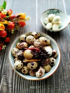 Five quail eggs