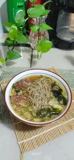 Weenies with dry wheat noodles