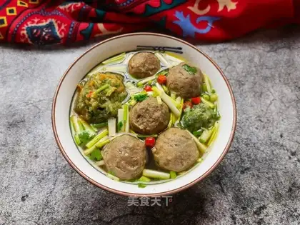 Pineball soup
