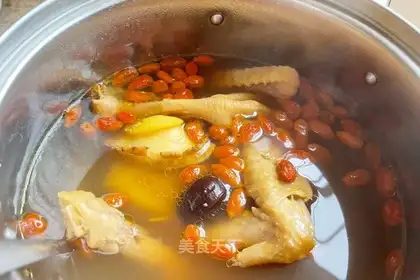 Abalone chicken soup