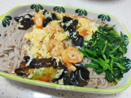 Tomato shrimp noodles