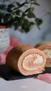 Cyclone cake roll