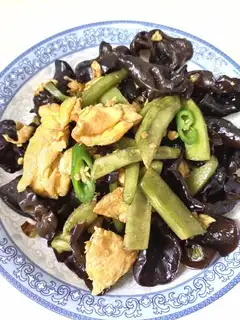 Eggs and mussels
