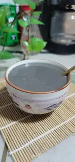 Red-treed rice sesame paste