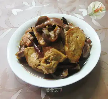 A sour chicken with ducks