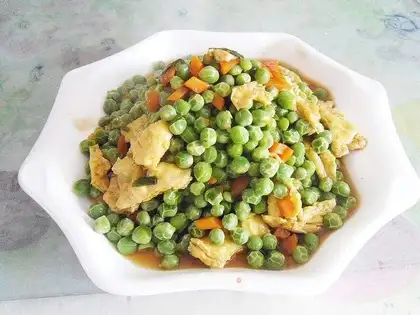 Eggs and peas