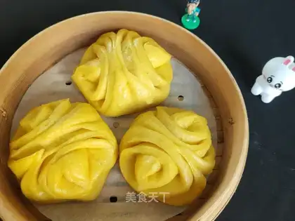 Pumpkin rolls