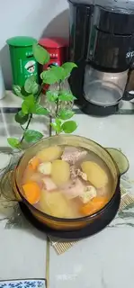 Liang hoove hoove bone soup