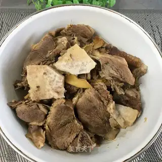 Old duck steamed taro