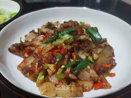 Garlic pepper fried pork
