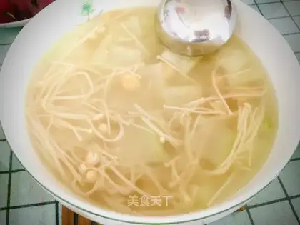 The ginseng cucumber soup