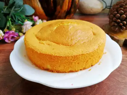 Six-inch sponge cake