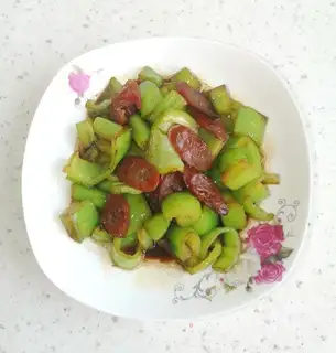 Pry pepper fried sausage