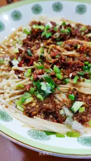 Garlic evaporates gill mushrooms