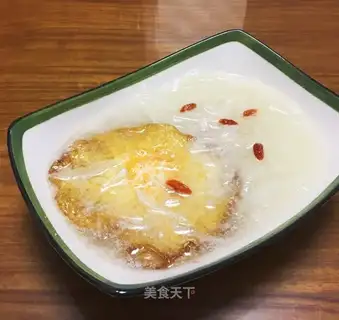 Omelon radish soup