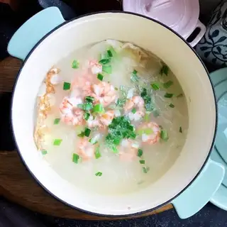 Shrimp omelet soup
