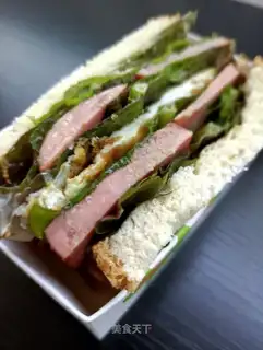 A ham sandwich