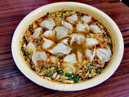 Sour soup dumplings