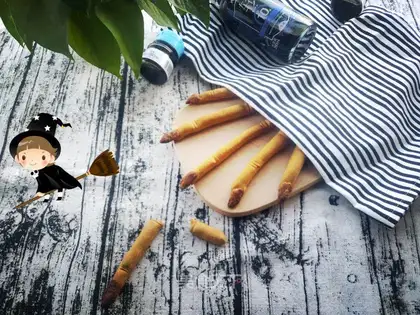 Pumpkin finger crackers