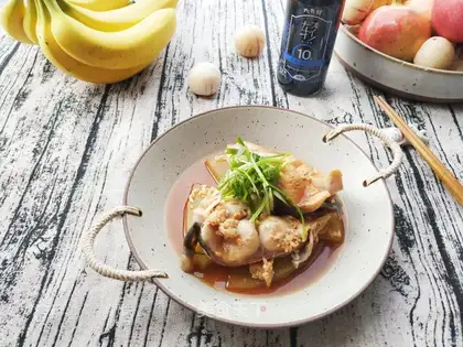 Pork-cooked bluefish