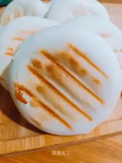 Pork onion pie