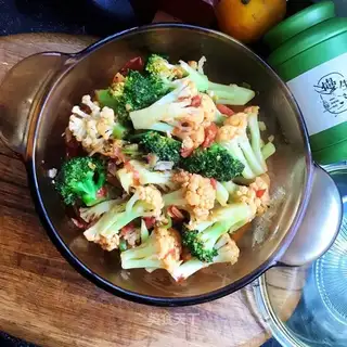 Tomato, double-coloured vegetables