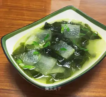Clothes and melon soup