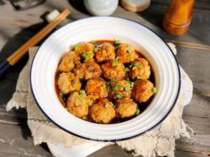 Liang Porkballs