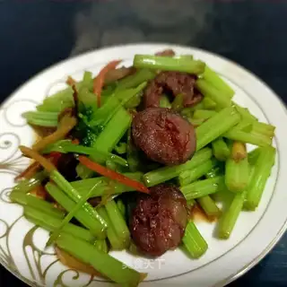 Spicy sausage celery