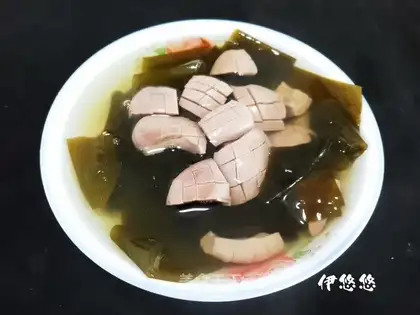 Sea belt pig's waist soup