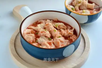 Tomato soup, chicken and shrimp