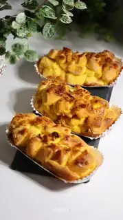 Pumpkin's red-tree meat tore bread