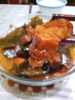 The red roasted seaweed