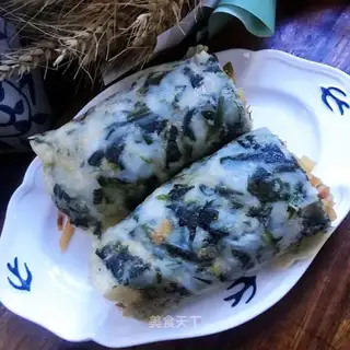 Spinach rolls and potatoes