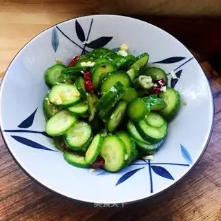 Cool cucumber chips