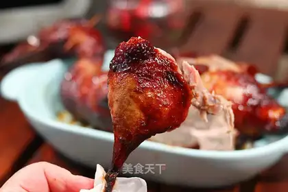 Honey sauce and duck