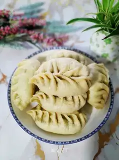 Puffy pork buns