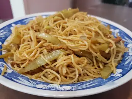 Peaches gravy noodles