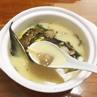 Pumpkin fish head soup
