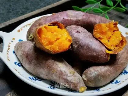 Roast potatoes