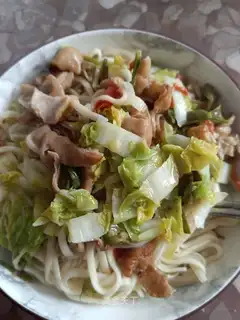 Fat intestines, cabbage