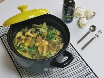 A sour seafood pan