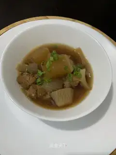 Japanese radish pigbone soup