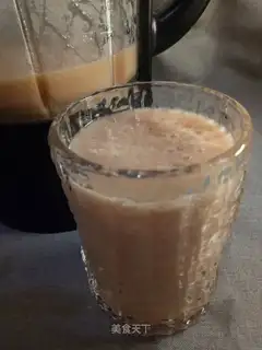 Apple juice with hearts