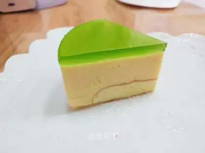 Yogurt mousse cake