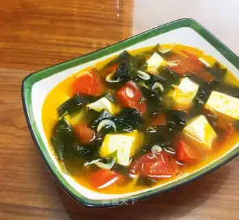 Tomato dress and tofu soup